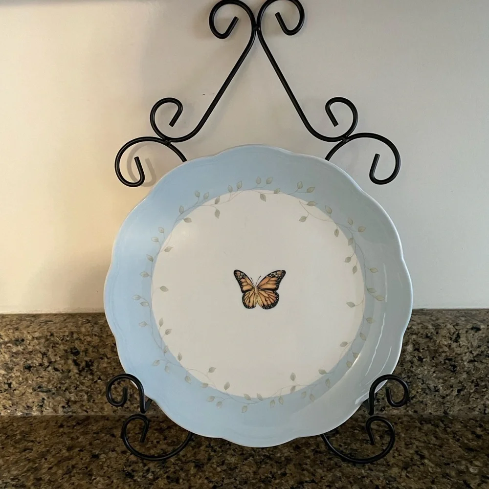 Three Black Iron Scrollwork Display Stands for Plates, Photos, or Artwork.